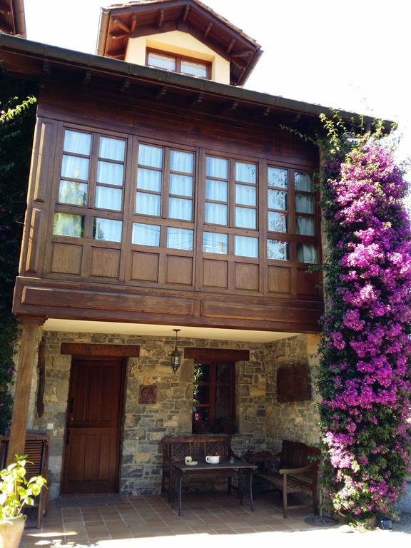 Trisqueles Y Buganvillas Villaviciosa  Εξωτερικό φωτογραφία