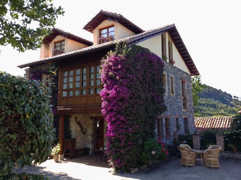 Trisqueles Y Buganvillas Villaviciosa  Εξωτερικό φωτογραφία