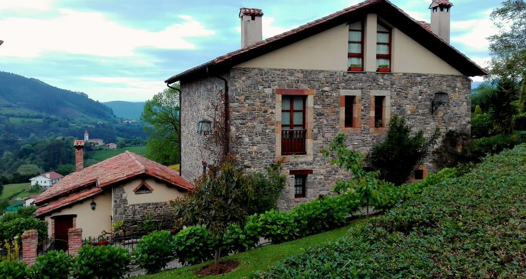 Trisqueles Y Buganvillas Villaviciosa  Εξωτερικό φωτογραφία