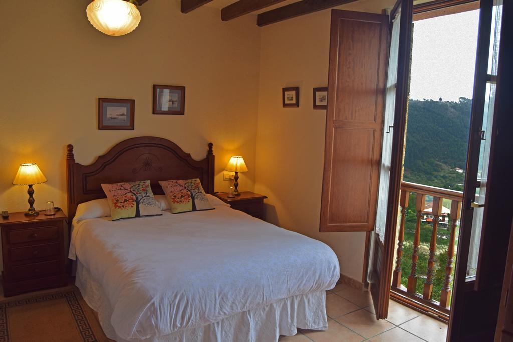 Trisqueles Y Buganvillas Villaviciosa  Εξωτερικό φωτογραφία