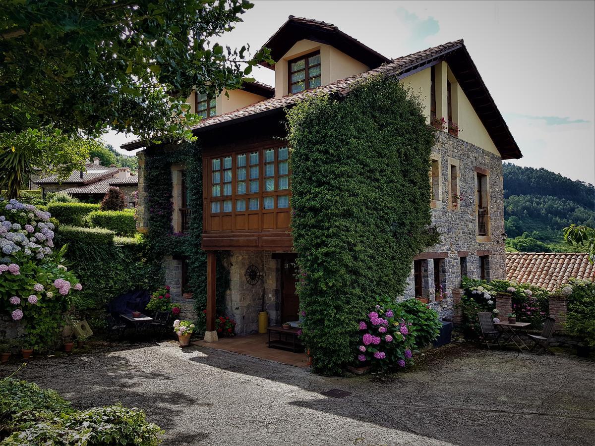 Trisqueles Y Buganvillas Villaviciosa  Εξωτερικό φωτογραφία