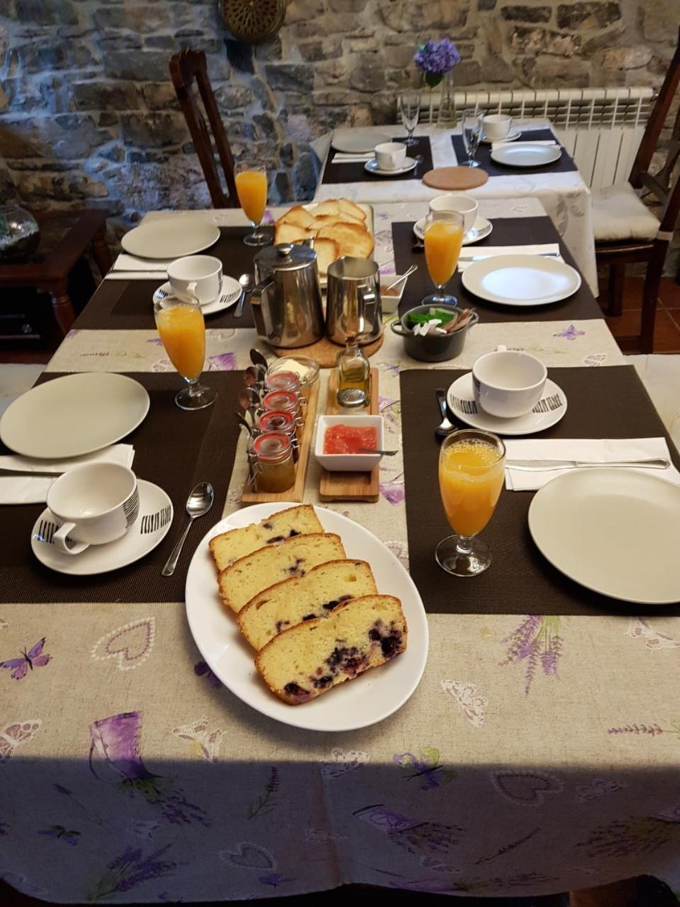 Trisqueles Y Buganvillas Villaviciosa  Εξωτερικό φωτογραφία